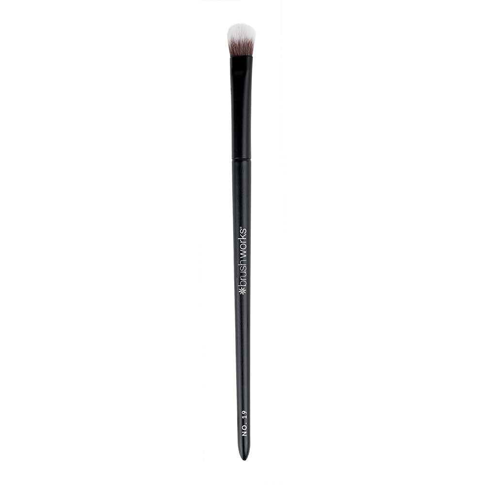 No.19 Crease Blending Brush